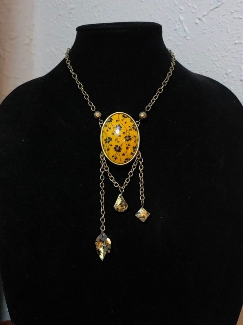 Vintage Style Yellow Floral Cabochon Tassel Necklace - Antique Brass Tone